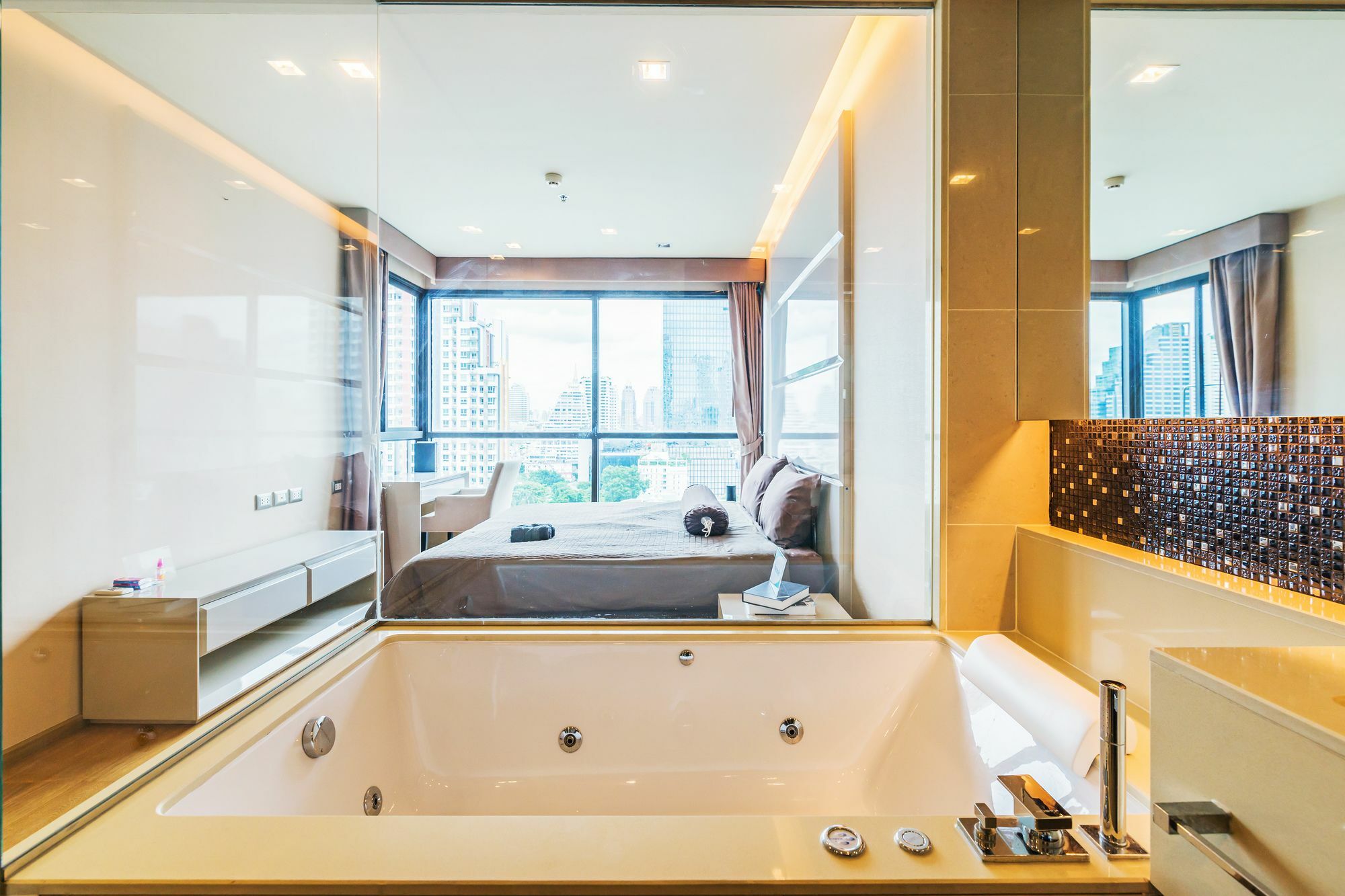 The Address Sathorn By Favstay بانكوك المظهر الخارجي الصورة
